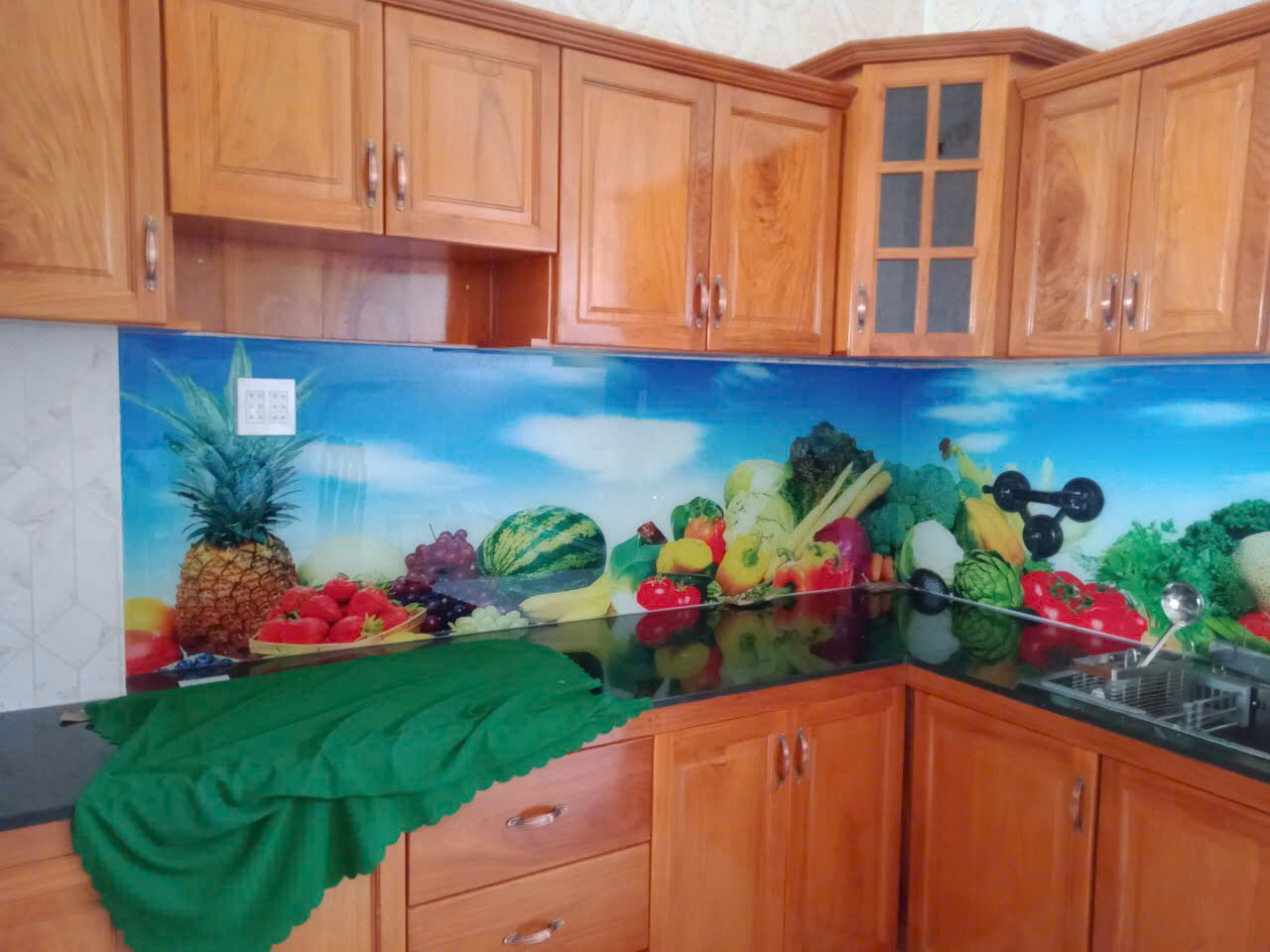 Kính ốp bếp K02